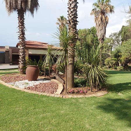 Lalamanzi River Lodge Vanderbijlpark Exterior foto